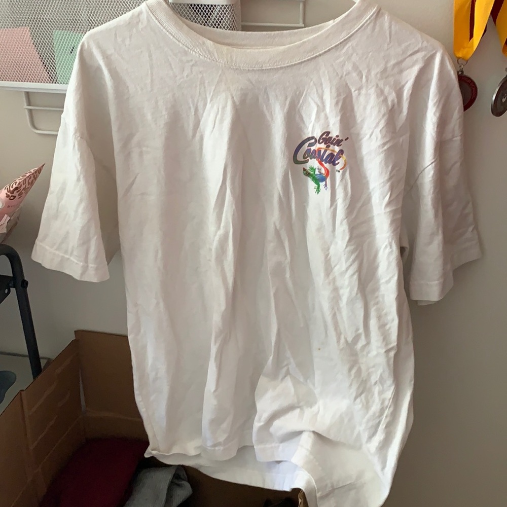 white tee